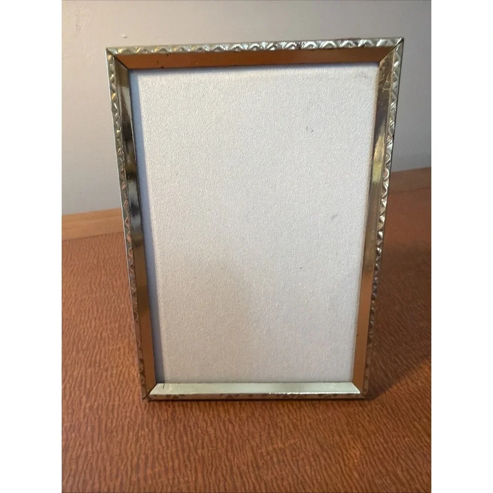 Vtg MCM Gold Tone Free Standing Picture Frame 3.5